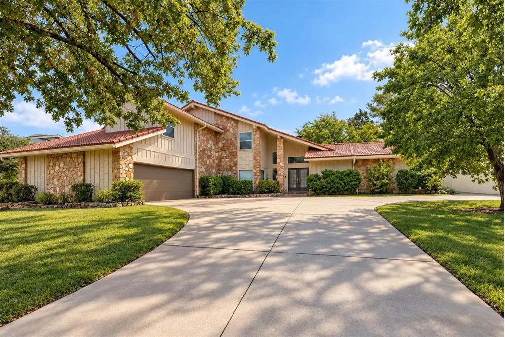 Front exterior — 3021 Raintree Road, Oklahoma City, OK 73120