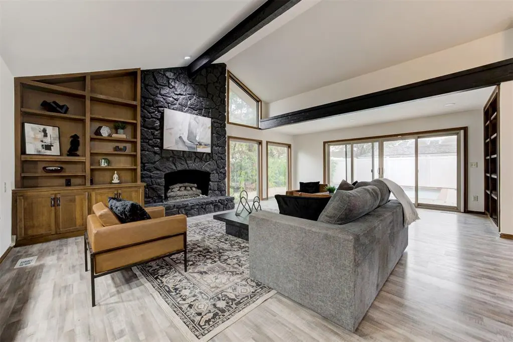 Photo 4 — 3021 Raintree Road, Oklahoma City, OK 73120