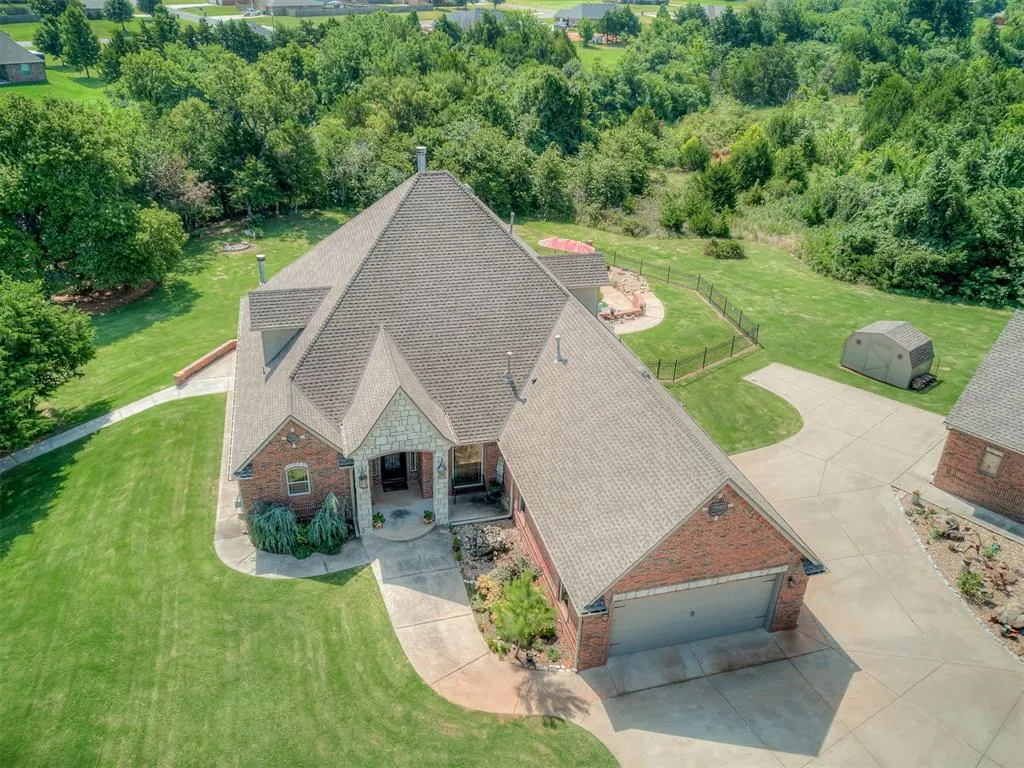 Photo 2 — 530 Westwind Drive, Newcastle, OK 73065