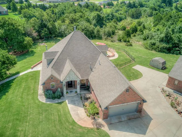 Photo 2 — 530 Westwind Drive, Newcastle, OK 73065