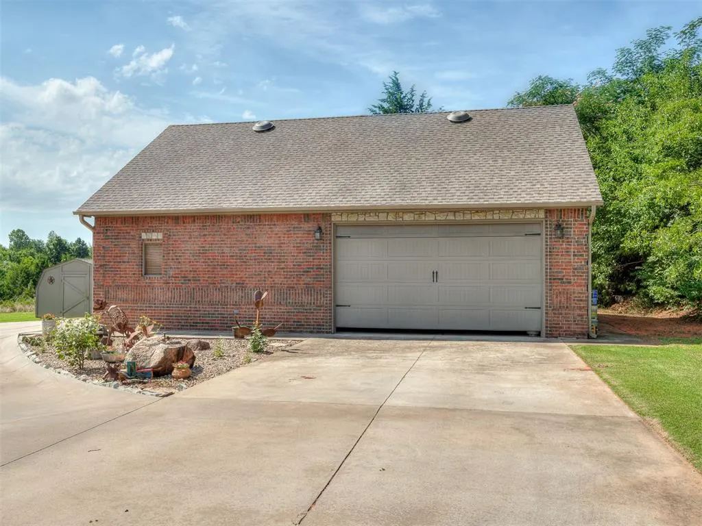 Photo 43 — 530 Westwind Drive, Newcastle, OK 73065
