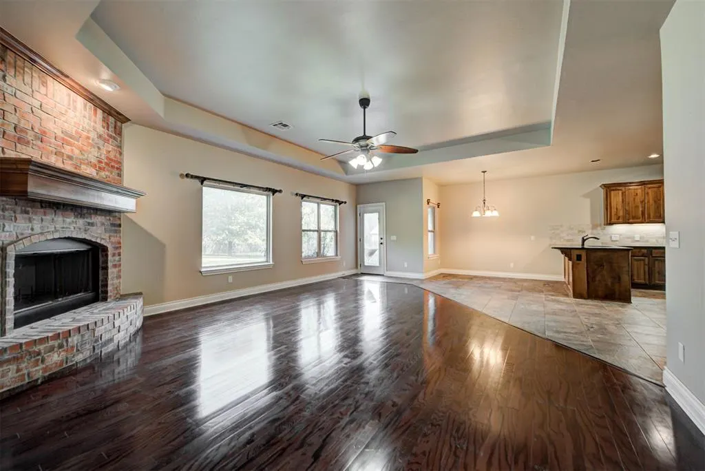 Photo 7 — 3800 Woodridge Trail, Edmond, OK 73034
