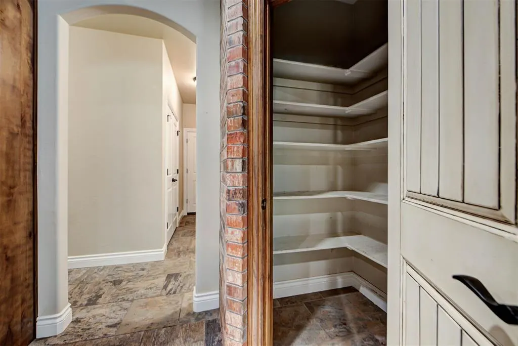 Photo 16 — 3800 Woodridge Trail, Edmond, OK 73034