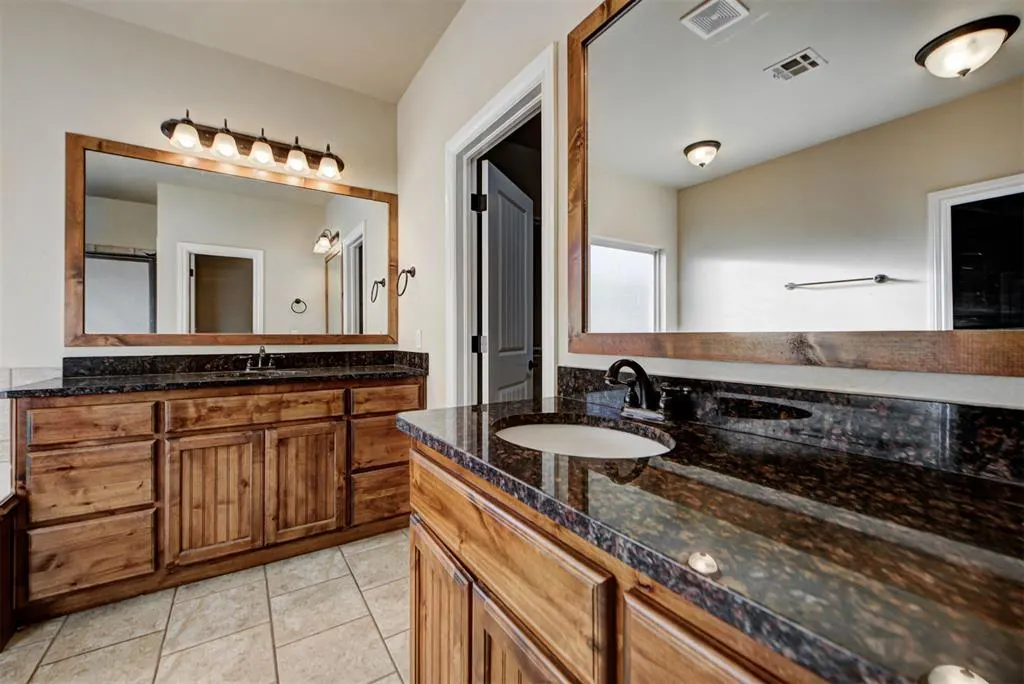 Photo 25 — 3800 Woodridge Trail, Edmond, OK 73034