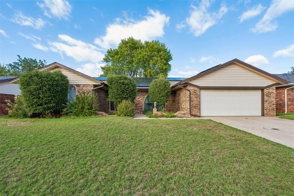 Front exterior — 145 W Meade Drive, Yukon, OK 73099