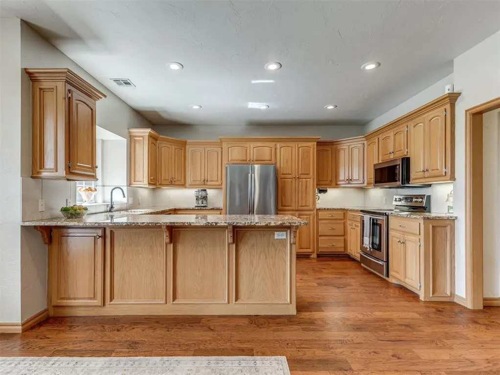 Photo 18 — 4100 S Fawn Meadow Drive, Harrah, OK 73045