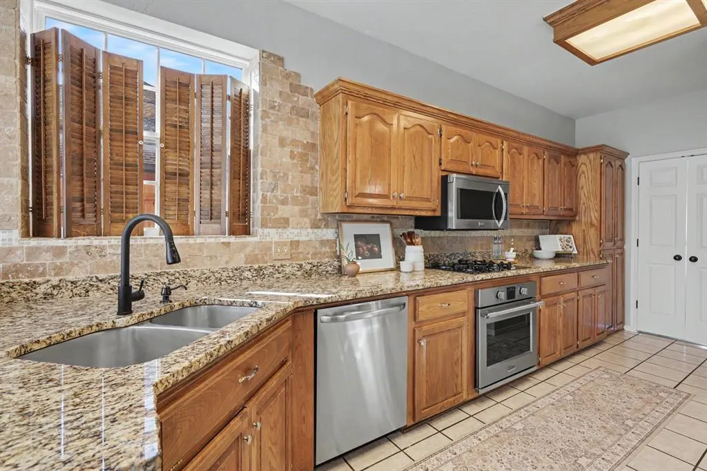 Photo 12 — 7412 NW 111th Street, Oklahoma City, OK 73162