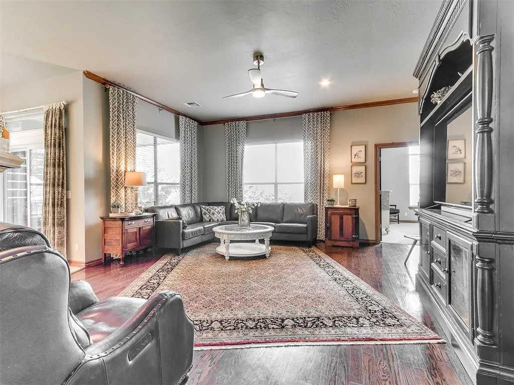 Photo 10 — 4001 Tamarac Ct Court, Edmond, OK 73003