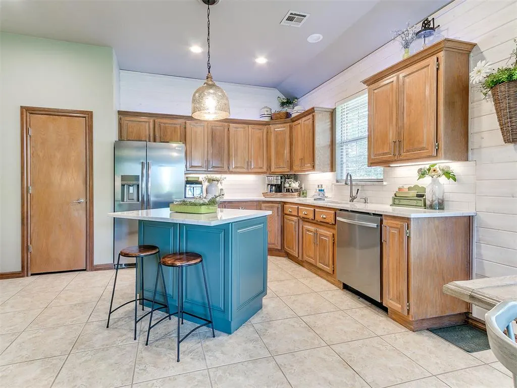 Photo 12 — 4001 Tamarac Ct Court, Edmond, OK 73003