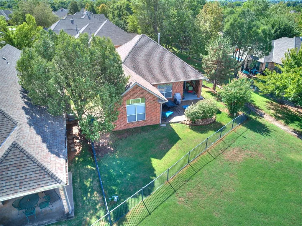 Photo 33 — 4001 Tamarac Ct Court, Edmond, OK 73003