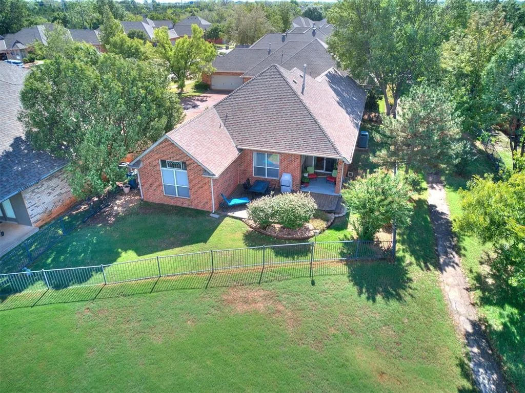 Photo 34 — 4001 Tamarac Ct Court, Edmond, OK 73003