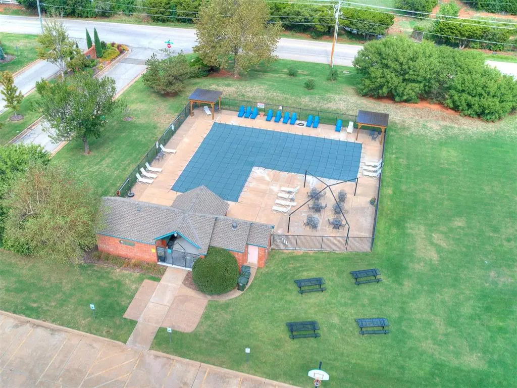 Photo 35 — 4001 Tamarac Ct Court, Edmond, OK 73003