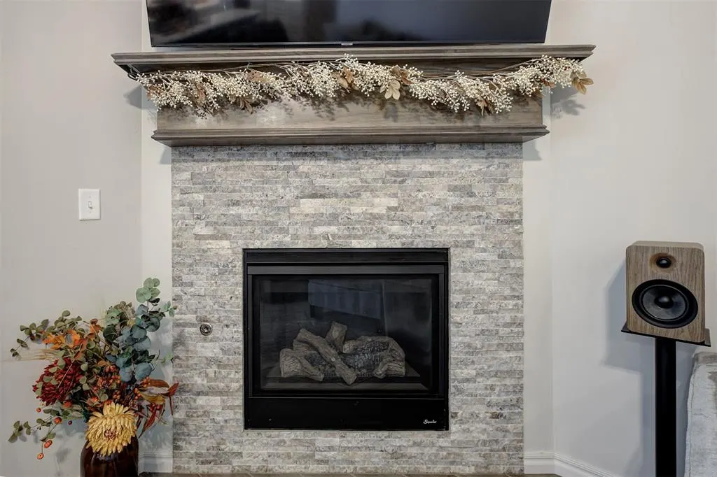 Photo 10 — 821 Halley Drive, Moore, OK 73160