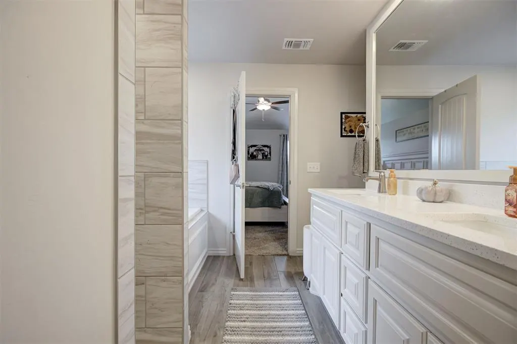 Photo 25 — 821 Halley Drive, Moore, OK 73160