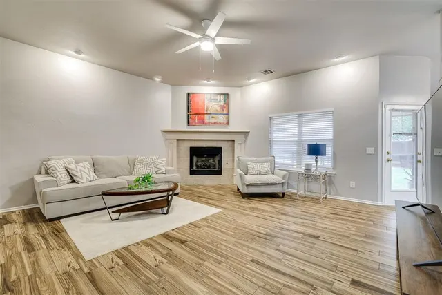 Photo 4 — 664 SW 160th Street, Oklahoma City, OK 73170