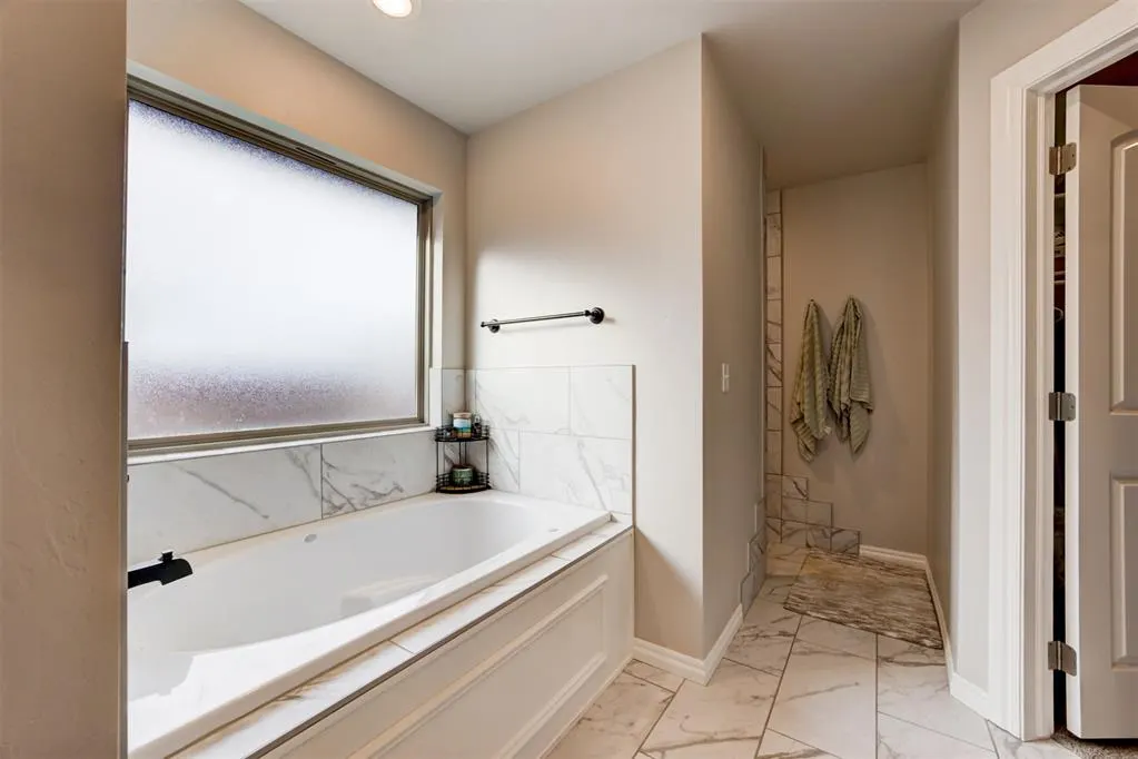 Photo 15 — 3209 Poppey Lane, Edmond, OK 73012
