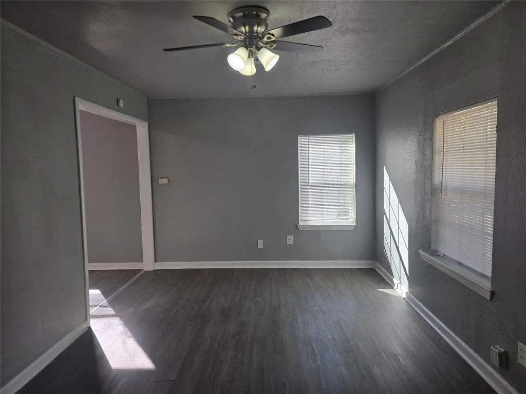 Photo 5 — 214 W Kittyhawk Drive, Midwest City, OK 73110