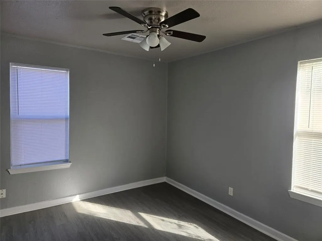 Photo 11 — 214 W Kittyhawk Drive, Midwest City, OK 73110