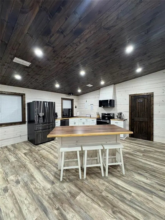 Photo 17 — 23142 Zafra Road, Smithville, OK 74957