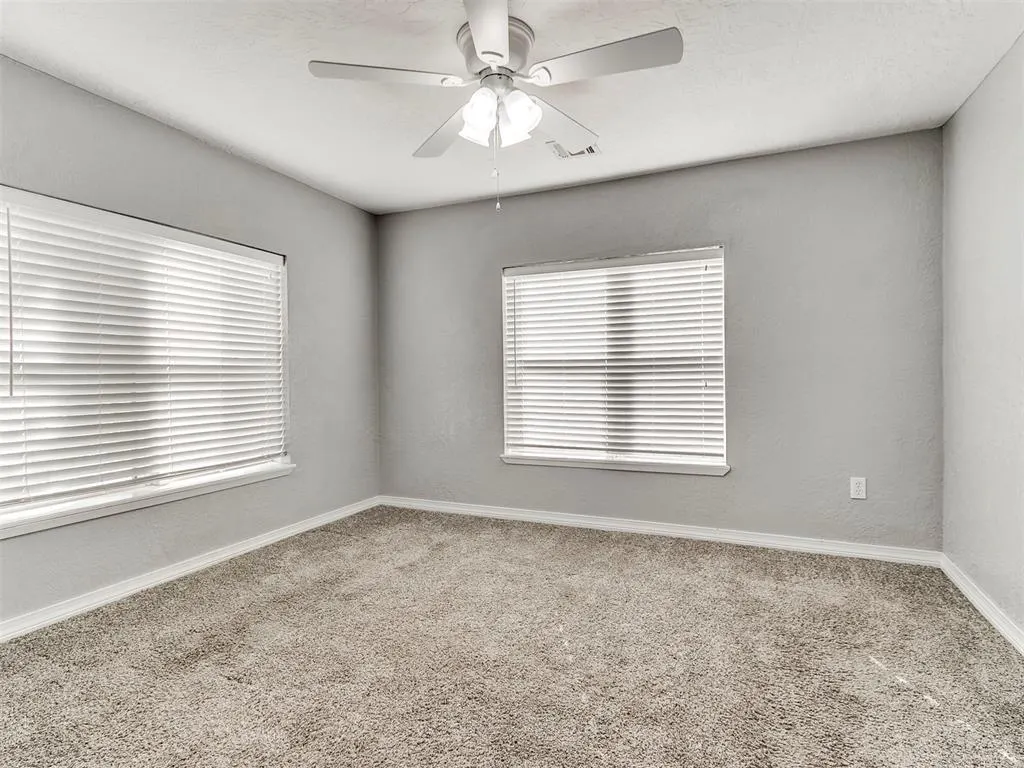 Photo 15 — 1327 S 16th Street, Chickasha, OK 73018