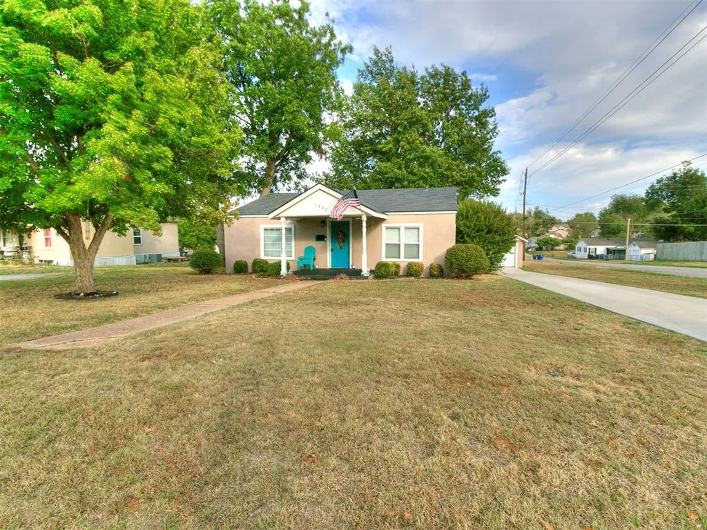Photo 27 — 1327 S 16th Street, Chickasha, OK 73018