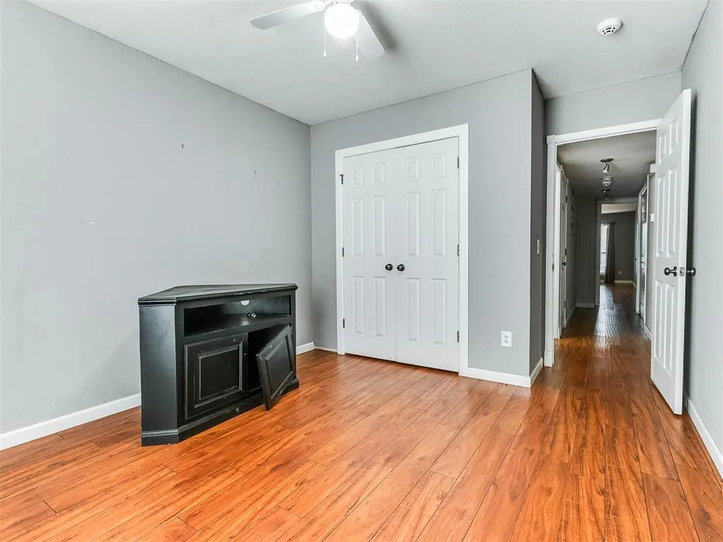 Photo 21 — 1423 SW 24th Street, Moore, OK 73170