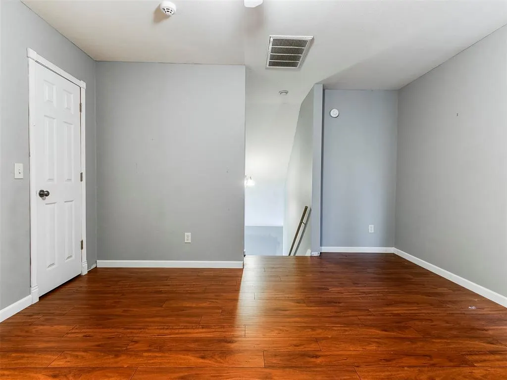 Photo 32 — 1423 SW 24th Street, Moore, OK 73170