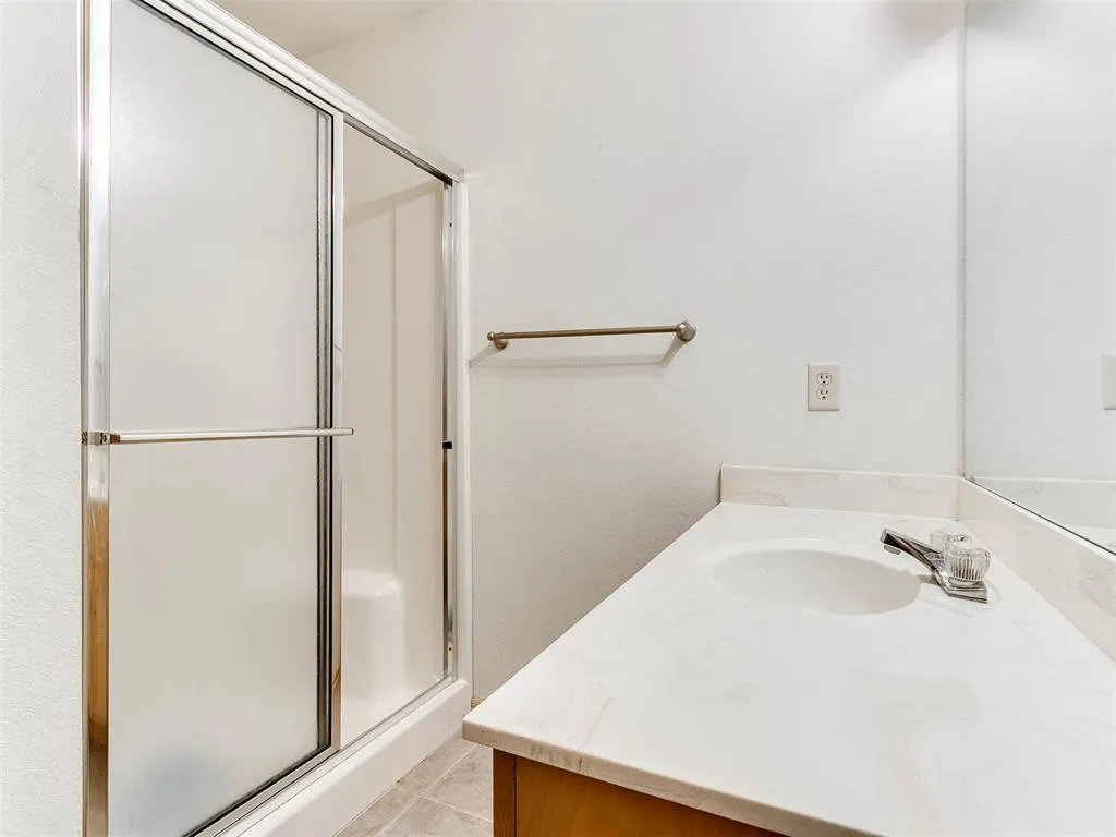 Photo 34 — 1423 SW 24th Street, Moore, OK 73170