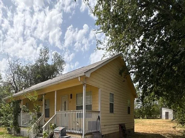 Photo 2 — 609 S Cleveland, Cushing, OK 74023