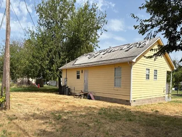 Photo 3 — 609 S Cleveland, Cushing, OK 74023
