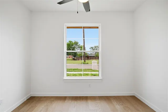 Photo 5 — 1605 NE 7th Street, Oklahoma City, OK 73117