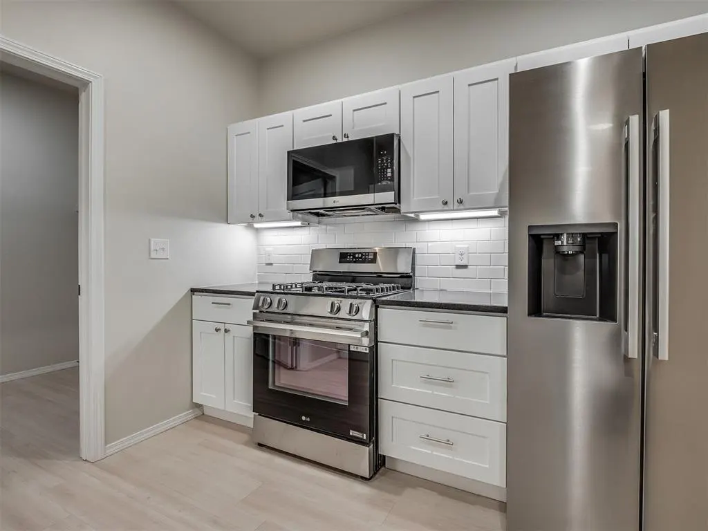 Photo 13 — 225 E Abbot Lane, Mustang, OK 73064