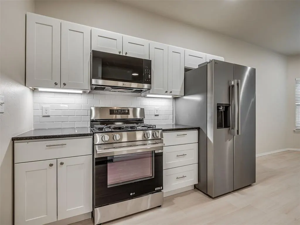 Photo 15 — 225 E Abbot Lane, Mustang, OK 73064