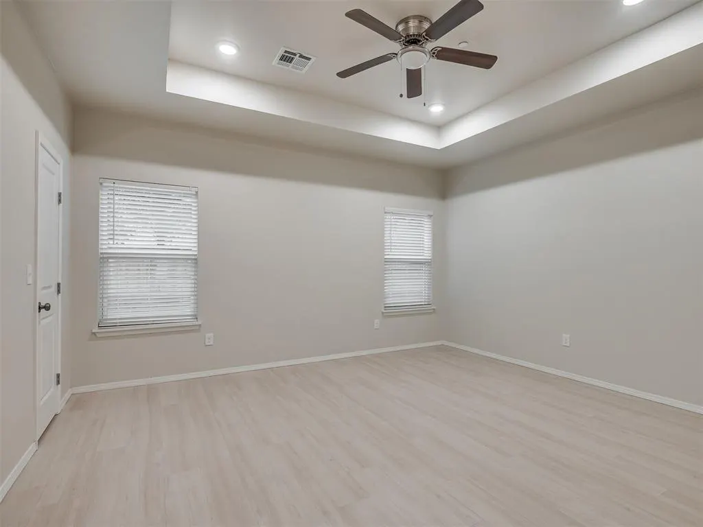 Photo 20 — 225 E Abbot Lane, Mustang, OK 73064