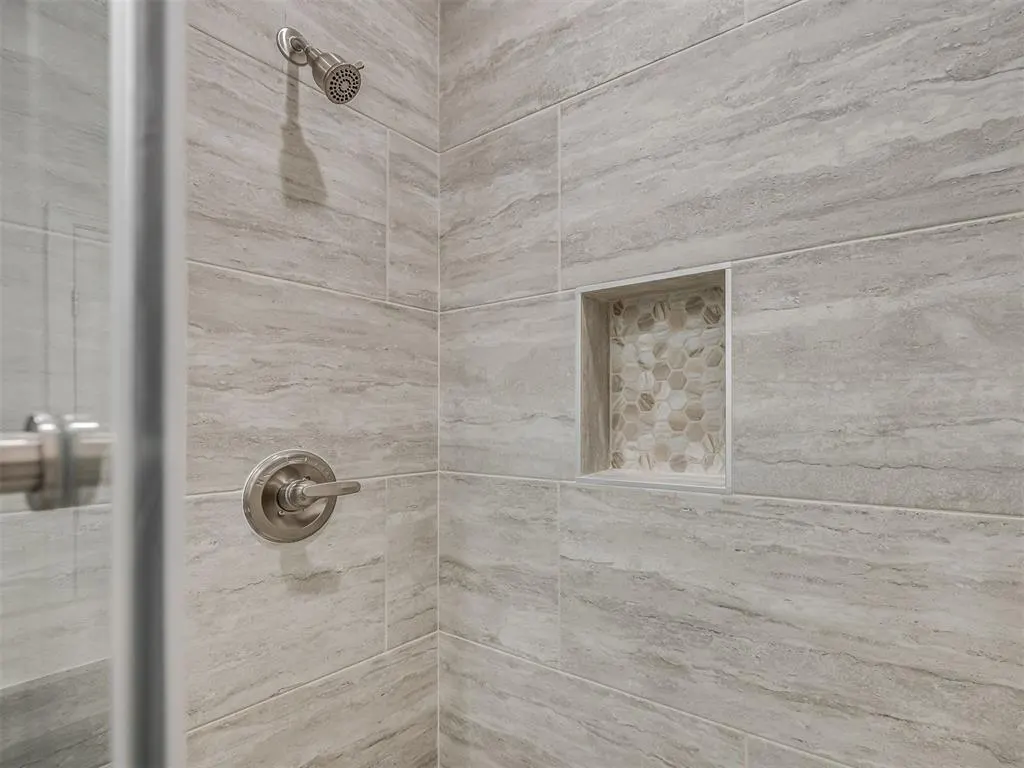 Photo 26 — 225 E Abbot Lane, Mustang, OK 73064
