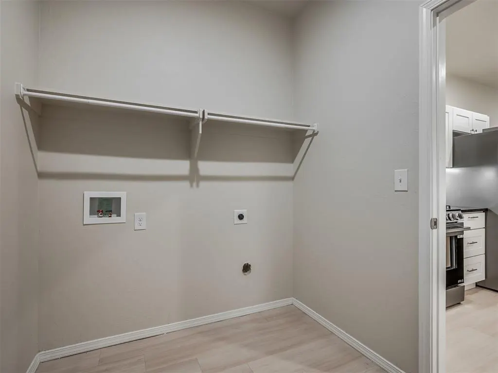 Photo 40 — 225 E Abbot Lane, Mustang, OK 73064