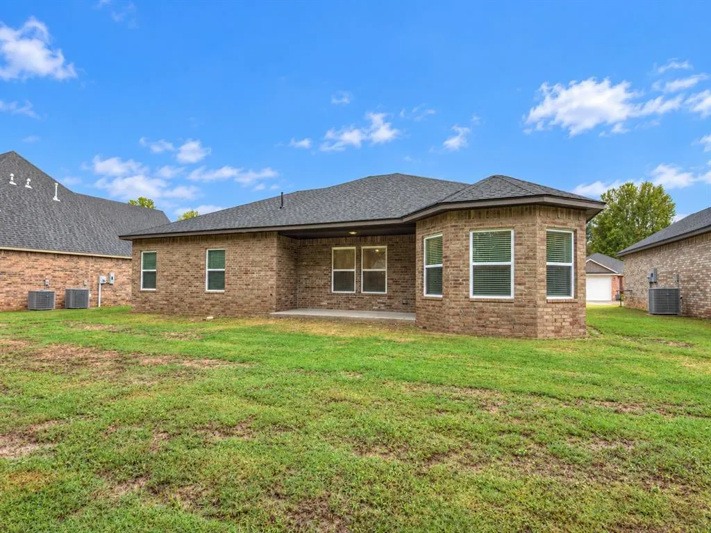 Photo 42 — 225 E Abbot Lane, Mustang, OK 73064