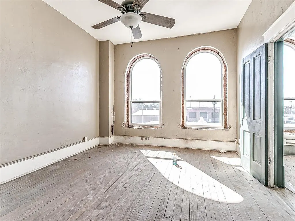 Photo 8 — 204 E Oklahoma Avenue, Guthrie, OK 73044