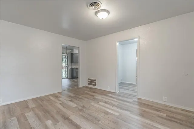Photo 3 — 125 Philbrook Drive, Oklahoma City, OK 73109