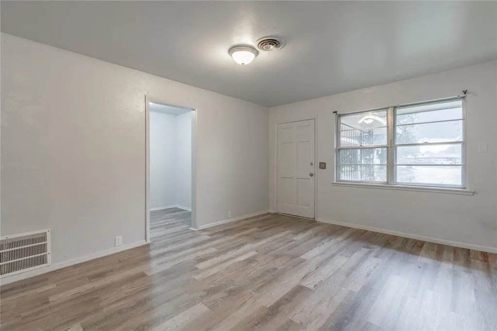 Photo 4 — 125 Philbrook Drive, Oklahoma City, OK 73109