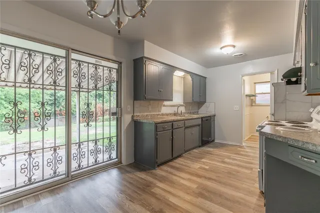 Photo 5 — 125 Philbrook Drive, Oklahoma City, OK 73109