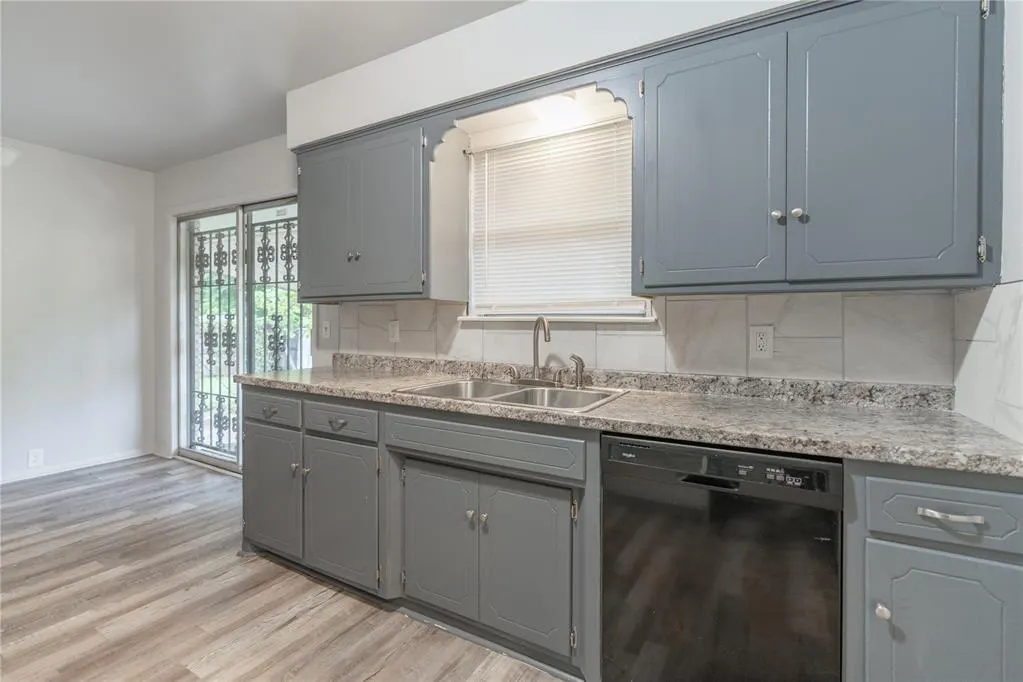 Photo 10 — 125 Philbrook Drive, Oklahoma City, OK 73109