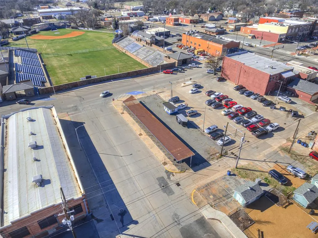 Photo 3 — 0000 Harrison Avenue, Guthrie, OK 73028