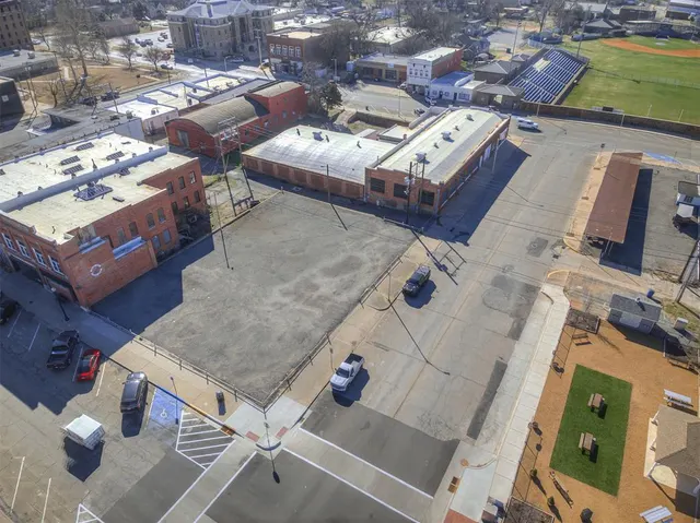 Photo 4 — 0000 Wentz Avenue, Guthrie, OK 73044