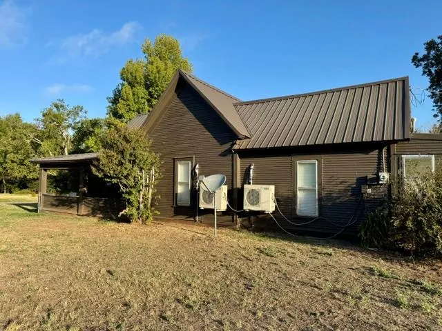 Photo 19 — 927 S 18th Street, Chickasha, OK 73018