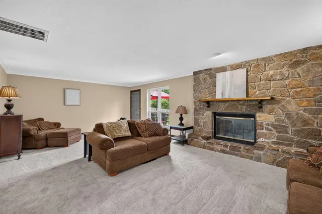 Photo 3 — 1809 Nighthawk Court, Edmond, OK 73034