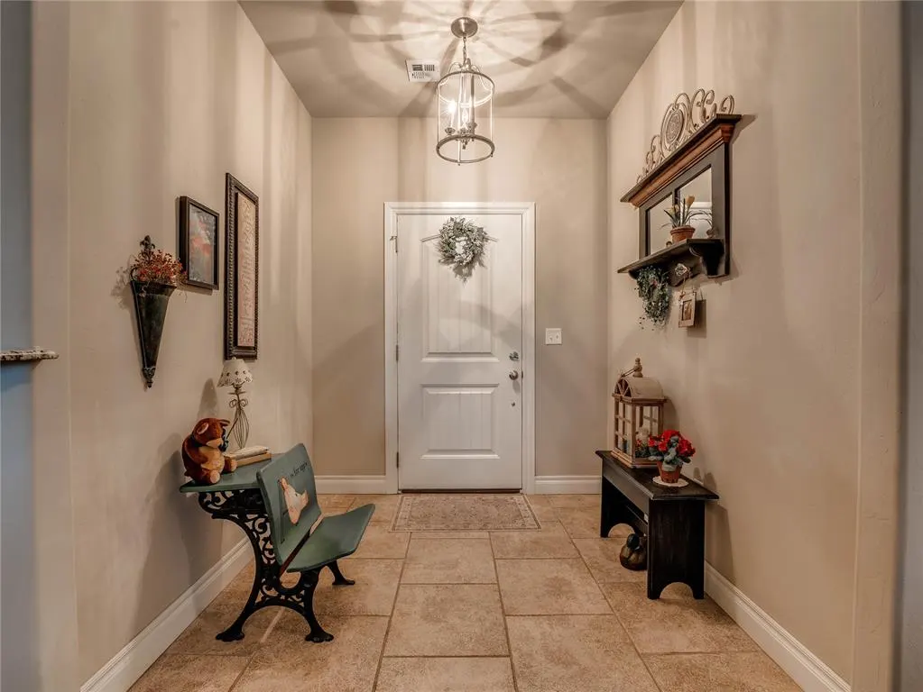 Photo 4 — 1880 Ken Drive, Guthrie, OK 73044