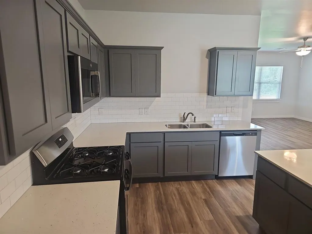 Photo 4 — 11751 Sweeping Lane, Guthrie, OK 73044