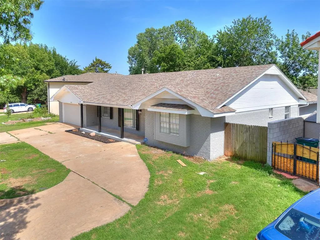 Photo 5 — 6312 Overcourt Manor, Oklahoma City, OK 73132