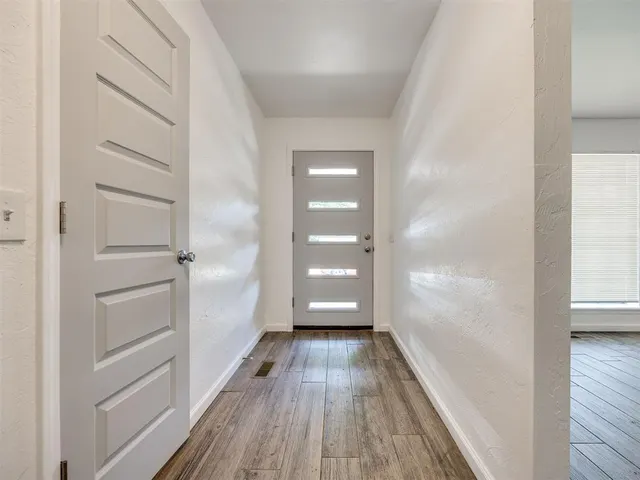 Photo 6 — 6312 Overcourt Manor, Oklahoma City, OK 73132